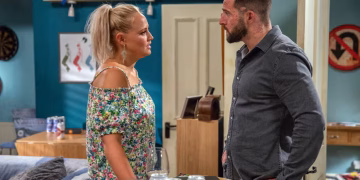 Emmerdale’s Ross and Tracy Finally Meet in Deleted Scene